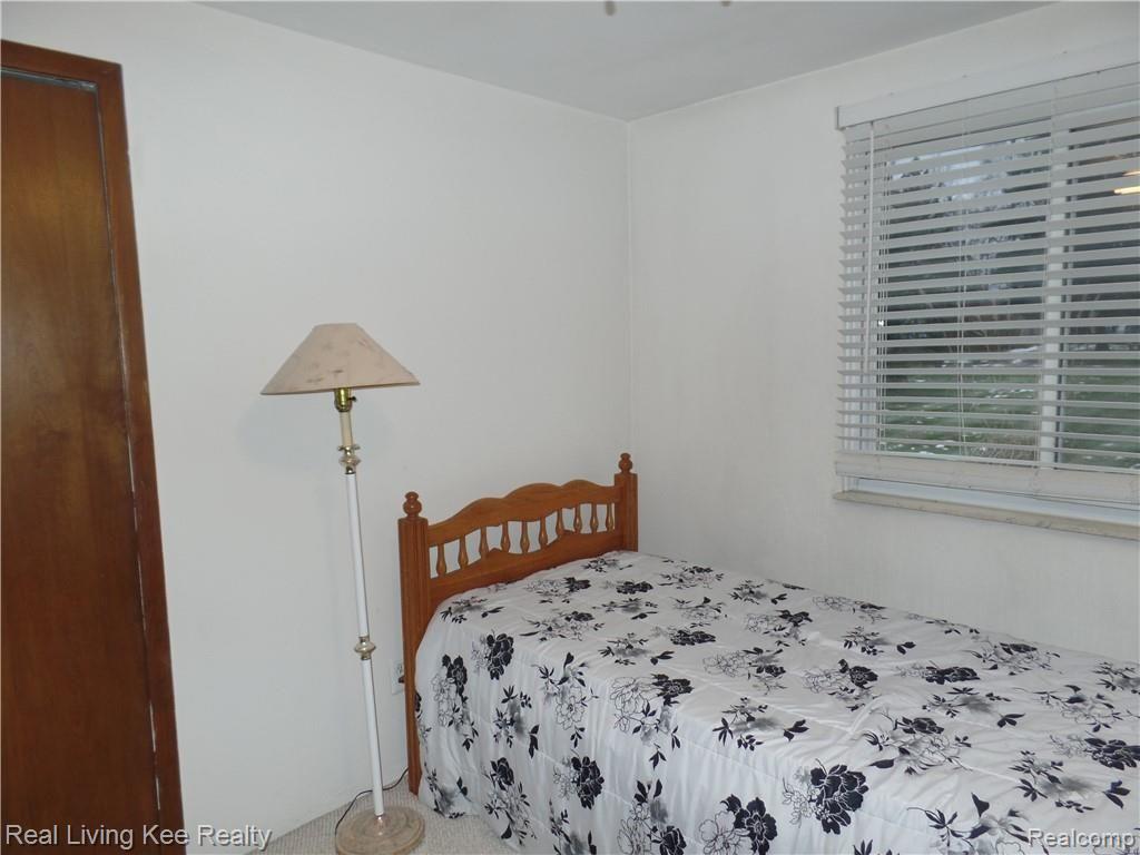 3407 Rockhaven Avenue Rochester, MI 48309 - Photo 29 of 30 SAM_2091.JPG