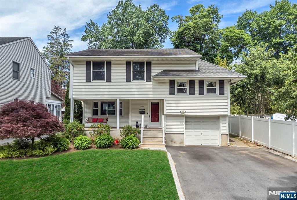 799 Millbrook Road River Edge, NJ 07661 - Photo 43 of 49