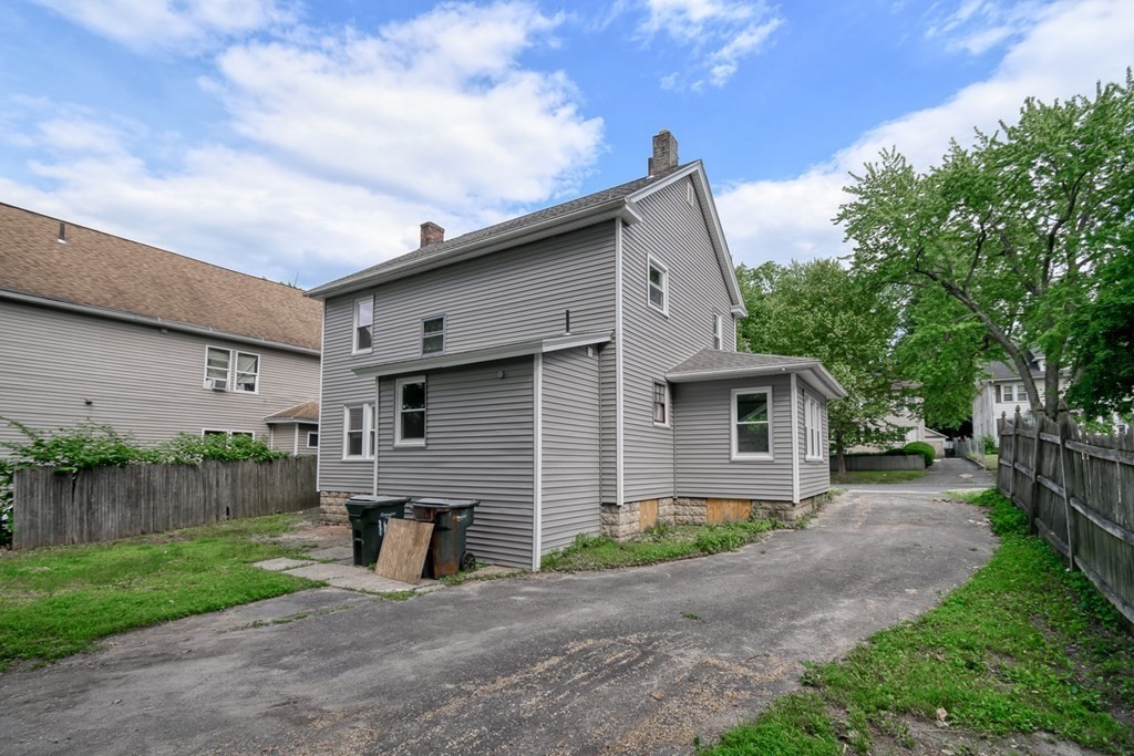 164 Leyfred Terrace Springfield, MA 01108 - Photo 4 of 32 Gallery Image 4