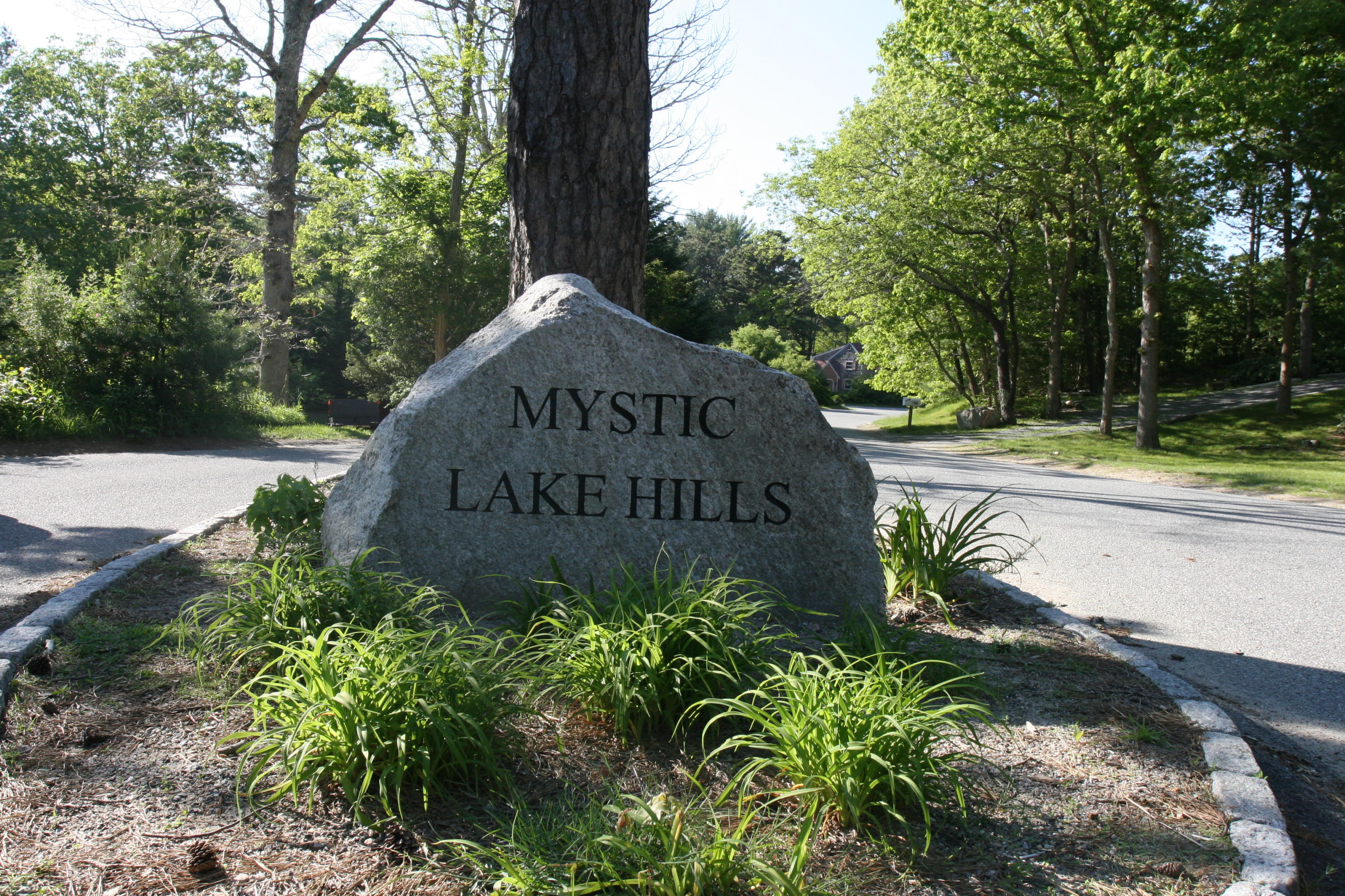117 Turtleback Road Marstons Mills, MA 02648 - Photo 1 of 35 a sign that is sitting in the middle of a yard