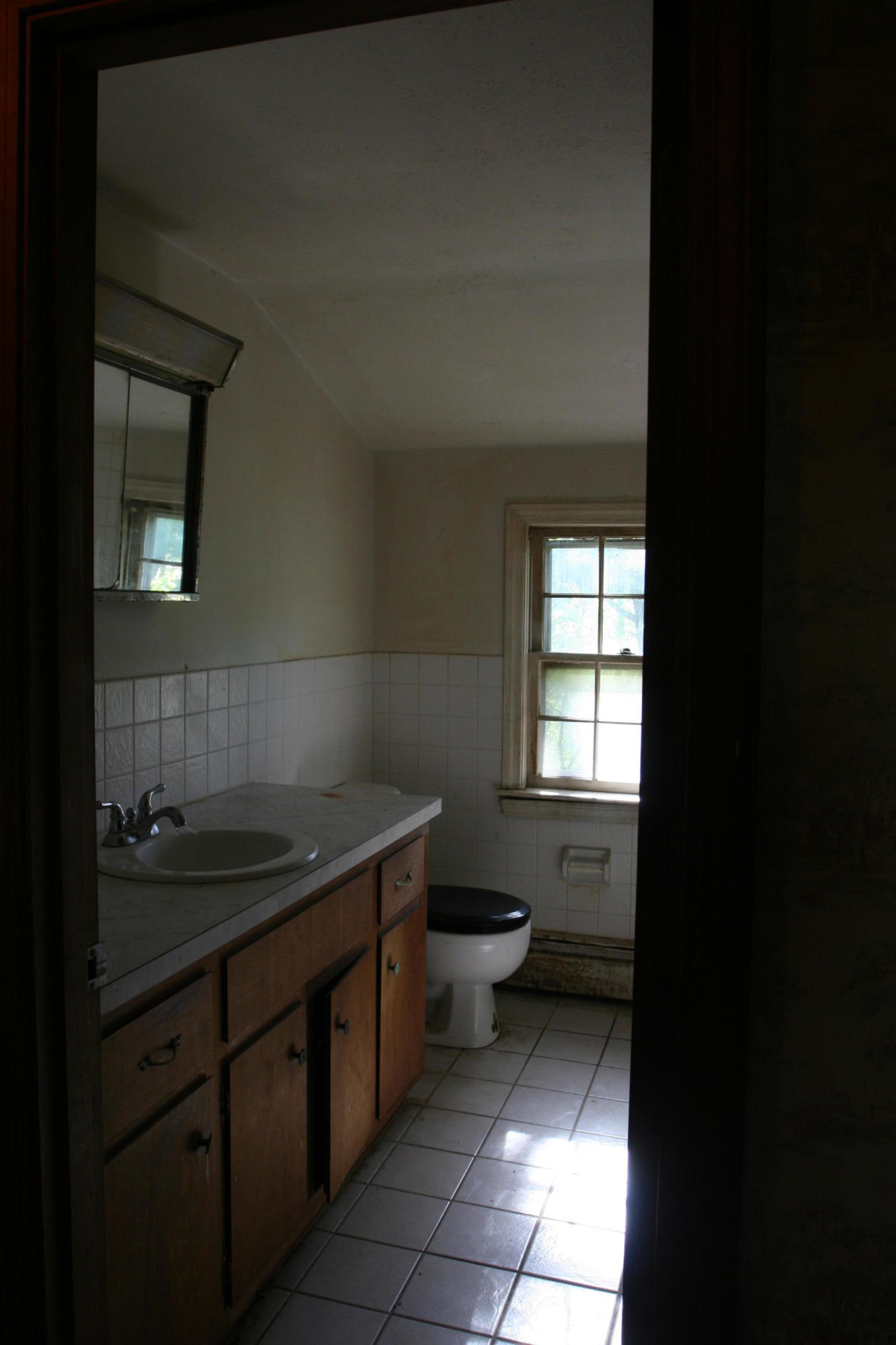 117 Turtleback Road Marstons Mills, MA 02648 - Photo 16 of 35 a bathroom with a sink and toilet