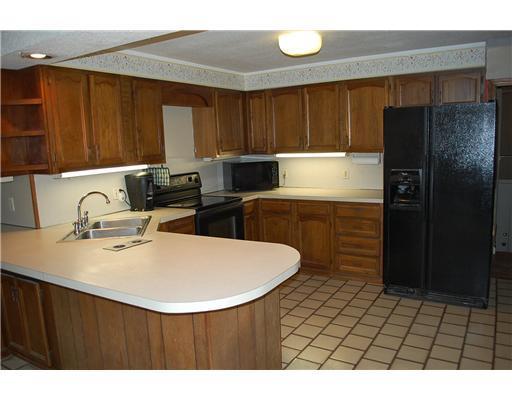 12 Spiller Hill Road Raymond, ME 04071 - Photo 13 of 21 Kitchen.