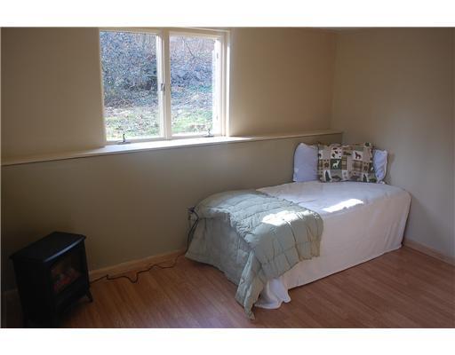 12 Spiller Hill Road Raymond, ME 04071 - Photo 18 of 21 Bedroom.