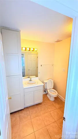 $320,000 | 1101 # 44 E Morehead Street, Charlotte, NC 28204