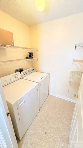 $320,000 | 1101 # 44 E Morehead Street, Charlotte, NC 28204