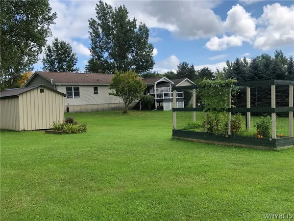 $349,900 | 2956 Valley View Lane, Sheldon, NY 14145