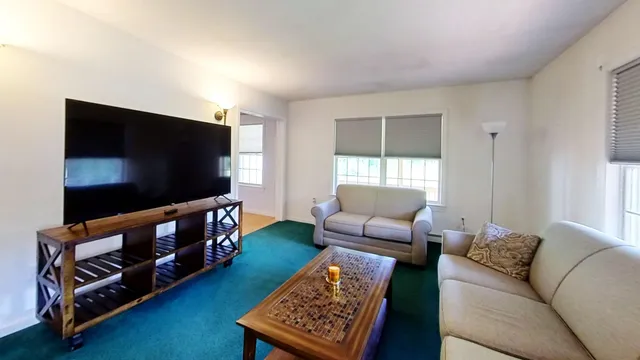 $475,000 | 65 Ledgewood Drive, St. Johnsbury, VT 05819