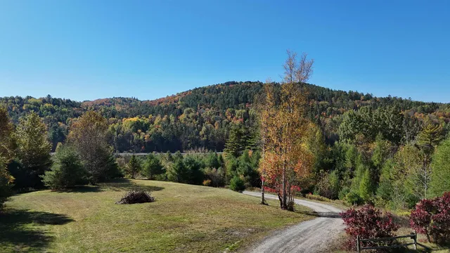 $475,000 | 65 Ledgewood Drive, St. Johnsbury, VT 05819