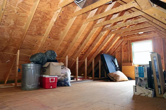 $475,000 | 65 Ledgewood Drive, St. Johnsbury, VT 05819