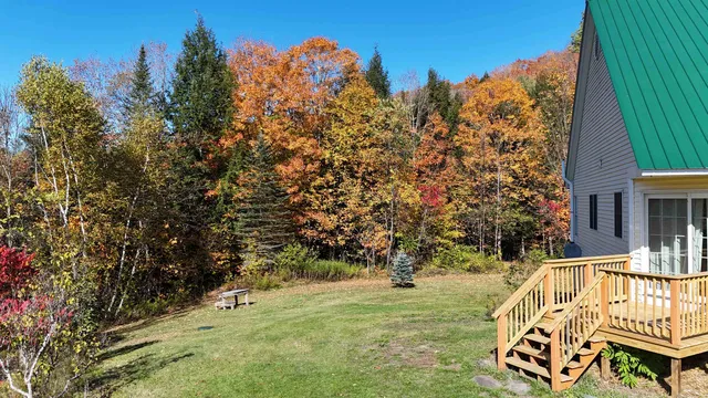 $475,000 | 65 Ledgewood Drive, St. Johnsbury, VT 05819