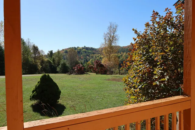 $475,000 | 65 Ledgewood Drive, St. Johnsbury, VT 05819