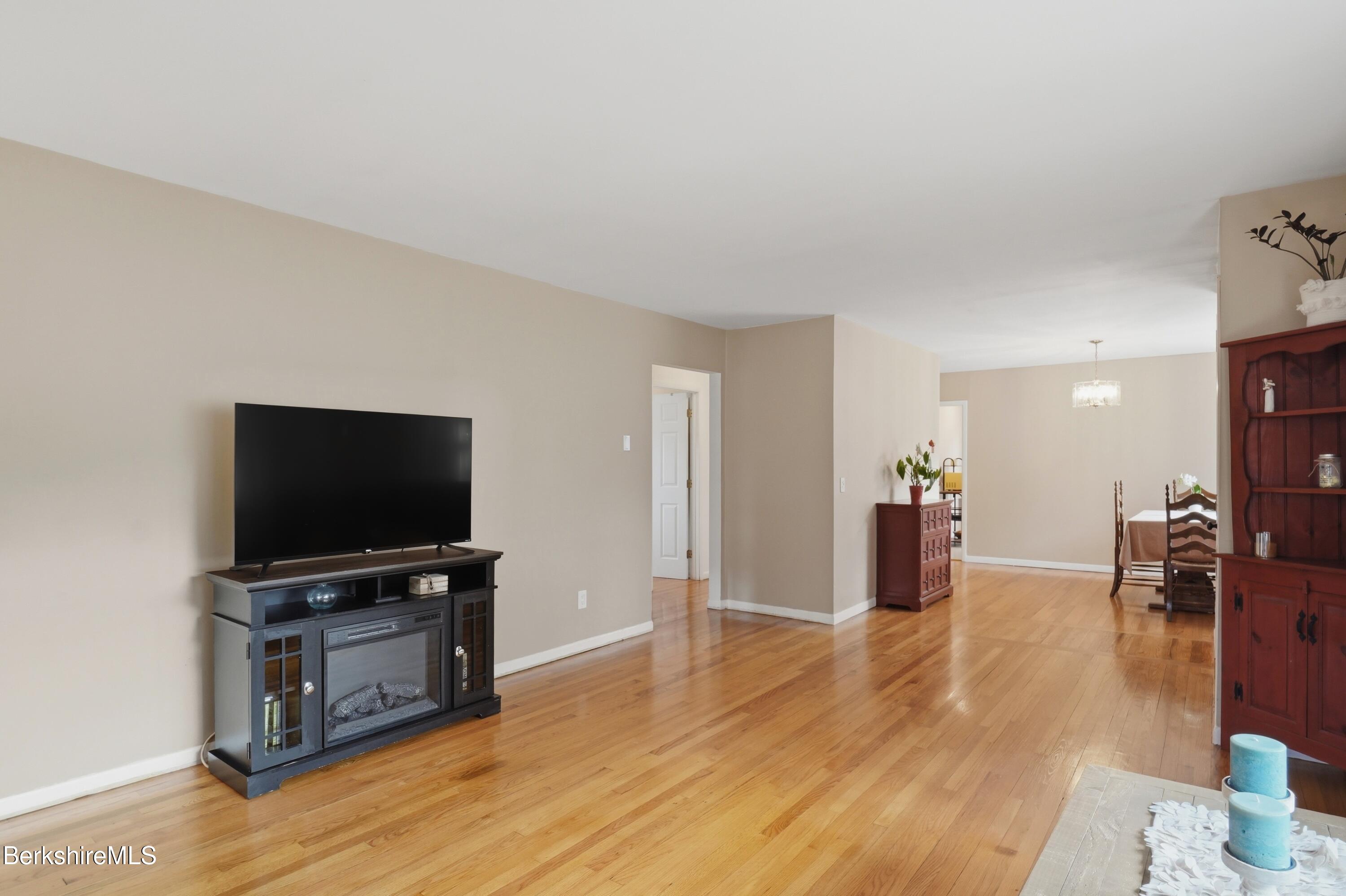 106 Ingalls Road Cheshire, MA 01225 - Photo 14 of 68 Living Room