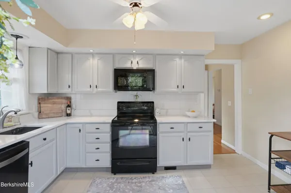 $324,900 | 106 Ingalls Road, Cheshire, MA 01225