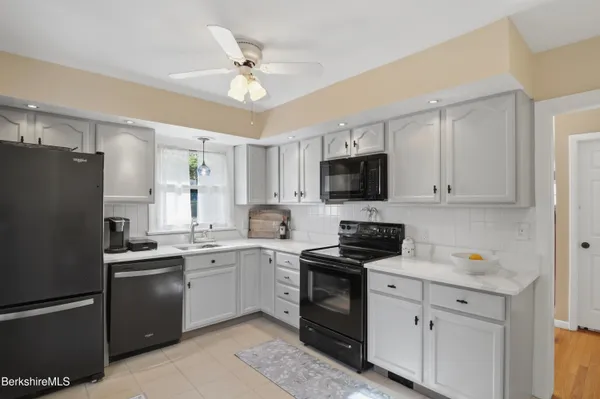 $324,900 | 106 Ingalls Road, Cheshire, MA 01225