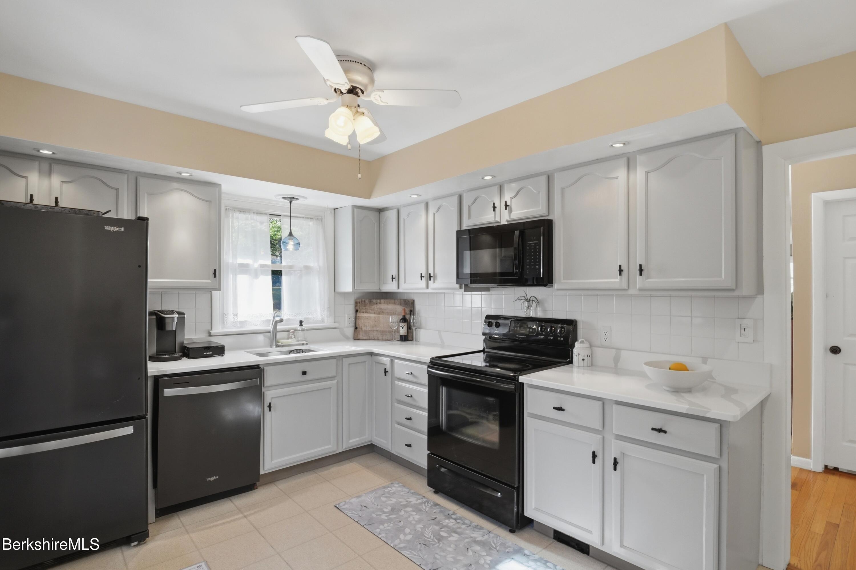 106 Ingalls Road Cheshire, MA 01225 - Photo 19 of 68 Kitchen