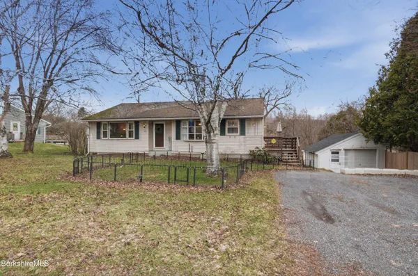 $324,900 | 106 Ingalls Road, Cheshire, MA 01225