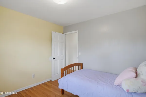 $324,900 | 106 Ingalls Road, Cheshire, MA 01225