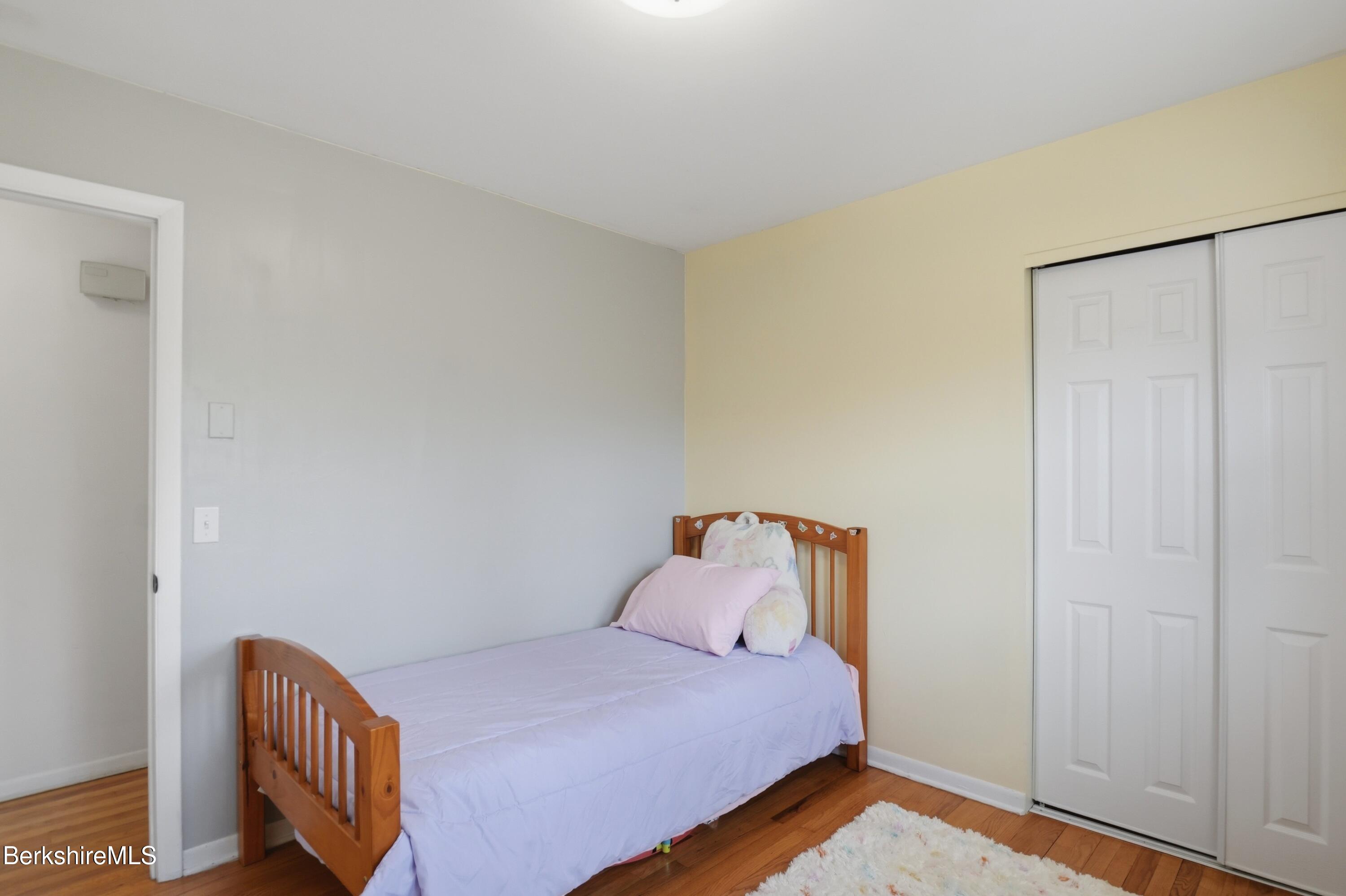 106 Ingalls Road Cheshire, MA 01225 - Photo 38 of 68 Bedroom 3