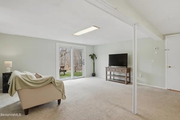 $324,900 | 106 Ingalls Road, Cheshire, MA 01225