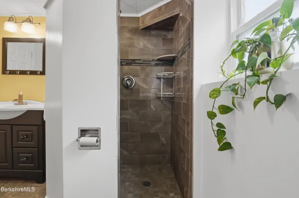 $324,900 | 106 Ingalls Road, Cheshire, MA 01225