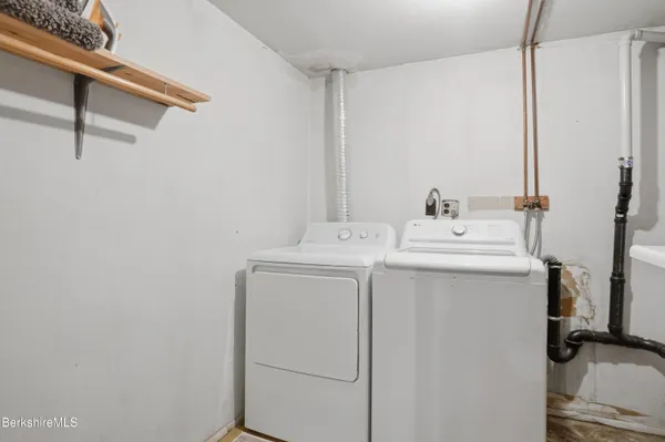 $324,900 | 106 Ingalls Road, Cheshire, MA 01225