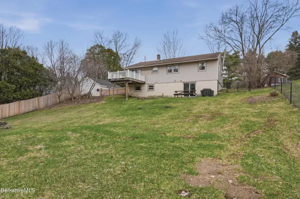 $324,900 | 106 Ingalls Road, Cheshire, MA 01225