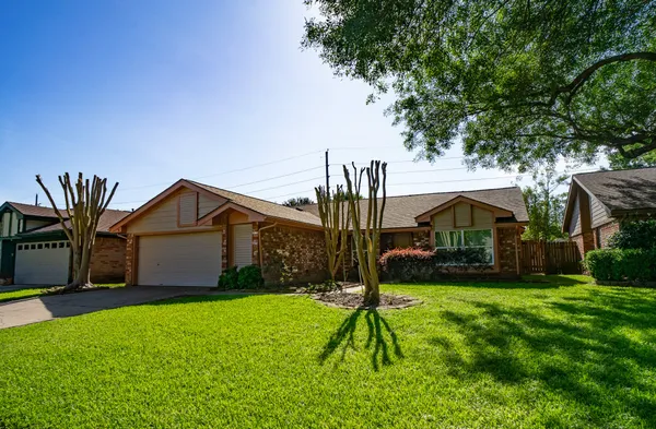$2,200 | 1923 Vinces Bridge Street, Sugar Land, TX 77478