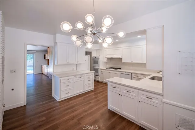 $12,000 | 784 Lockearn Street, Brentwood, CA 90049