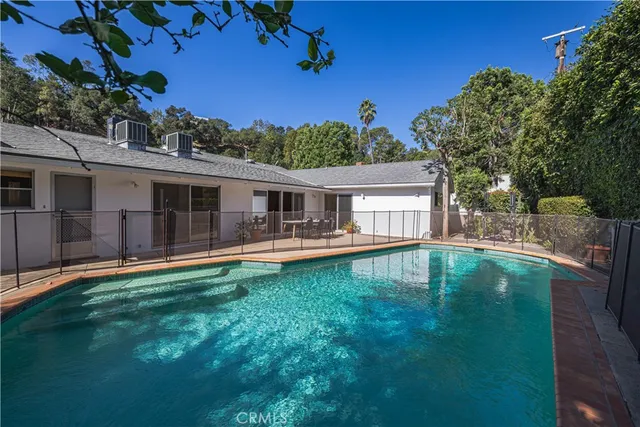 $12,000 | 784 Lockearn Street, Brentwood, CA 90049