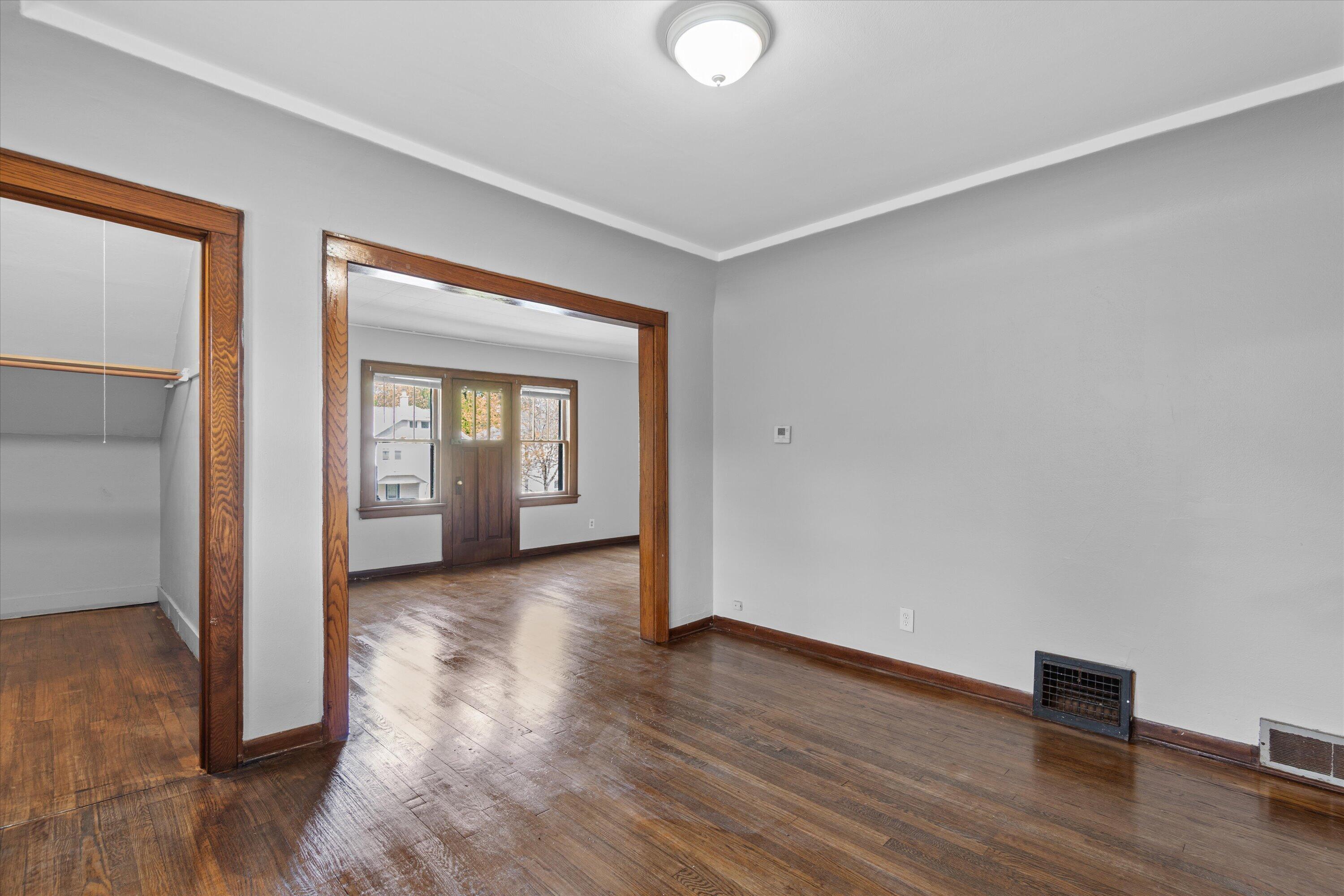 2808 North 57th Street, Unit 2810 Milwaukee, WI 53210 - Photo 11 of 21 12-DSC00555