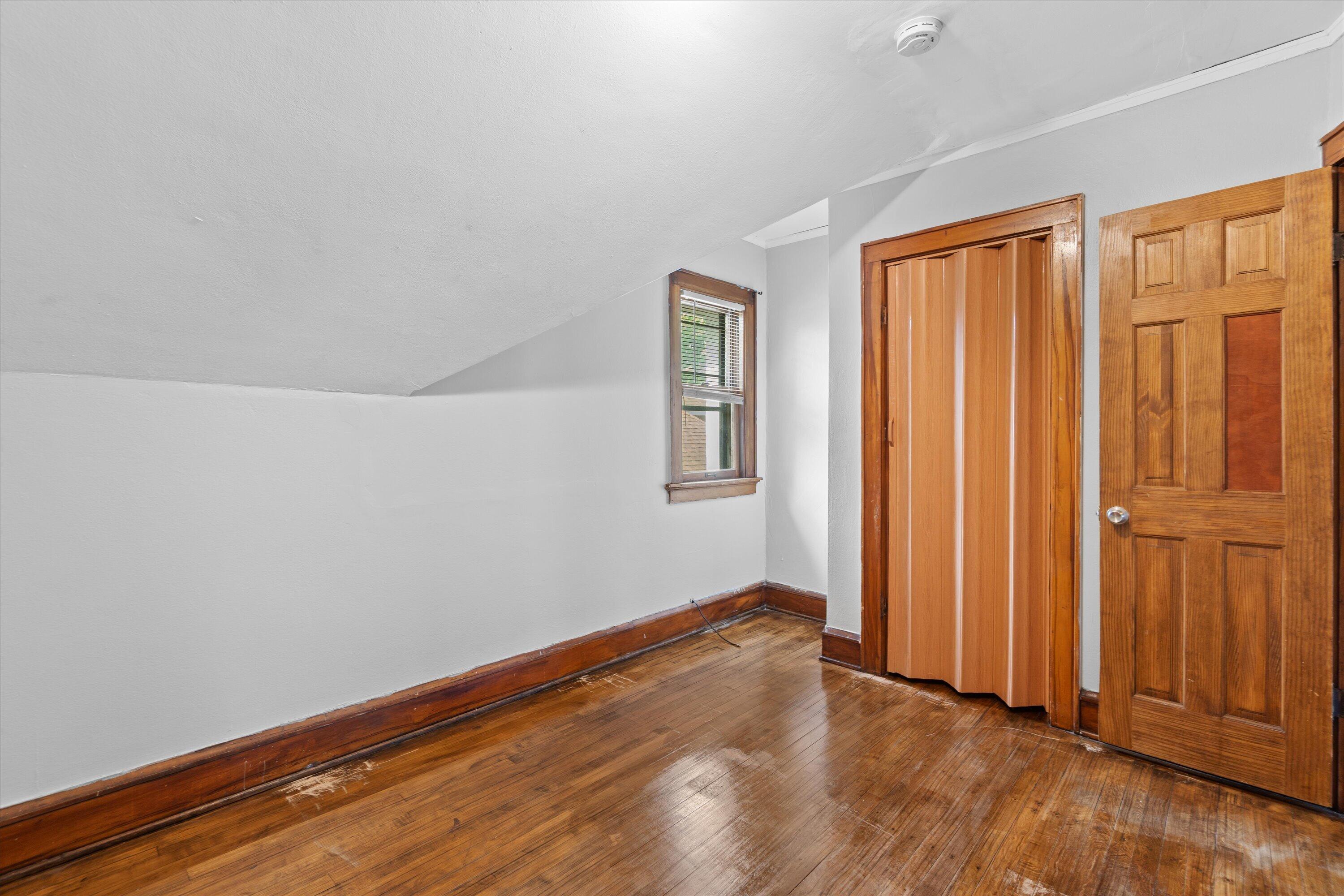 2808 North 57th Street, Unit 2810 Milwaukee, WI 53210 - Photo 13 of 21 14-DSC00570