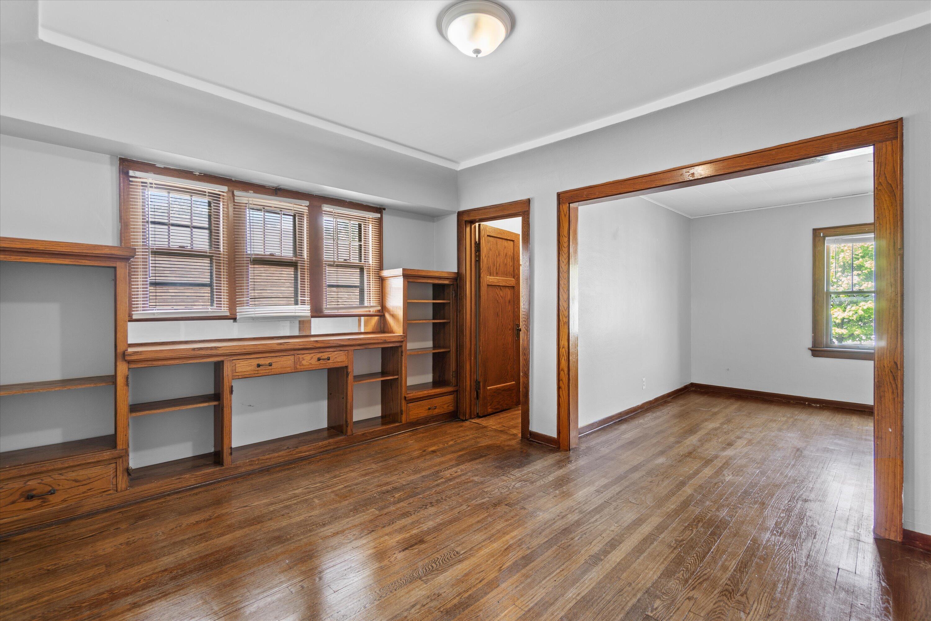 2808 North 57th Street, Unit 2810 Milwaukee, WI 53210 - Photo 5 of 21 11-DSC00552