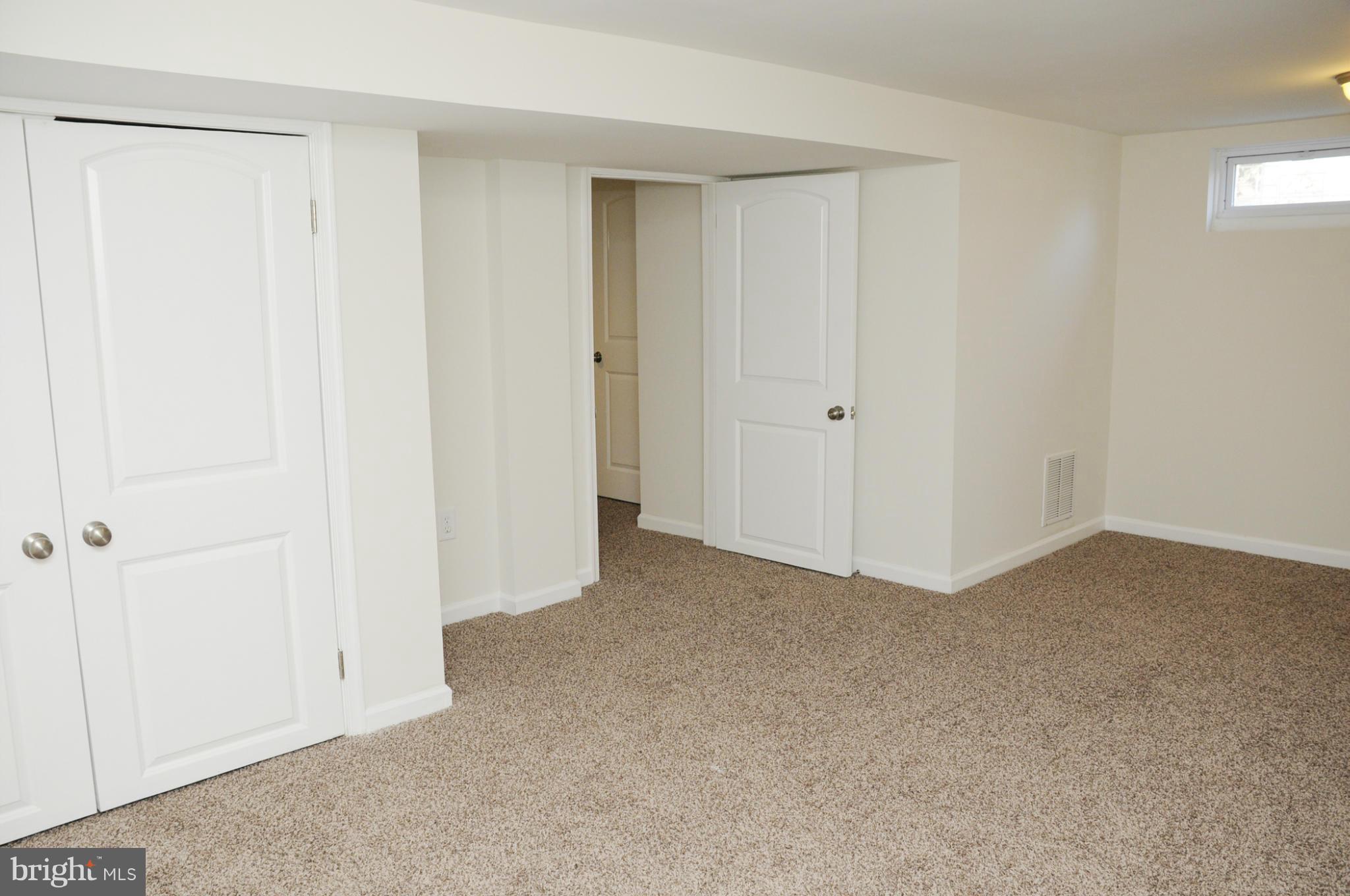1204 Valley Road Pasadena, MD 21122 - Photo 27 of 30 Family Room