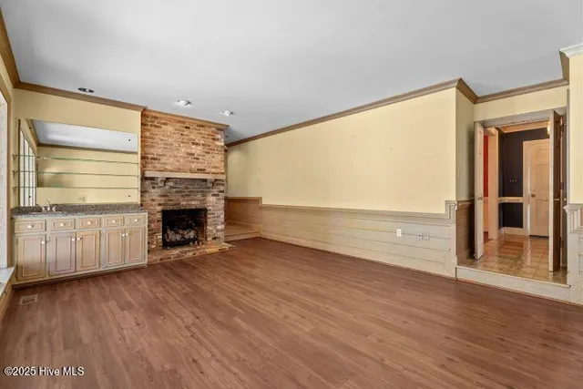 $329,900 | 2313 Foxcroft Road Northwest, Wilson, NC 27896