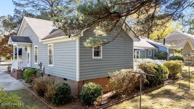 $329,900 | 2313 Foxcroft Road Northwest, Wilson, NC 27896