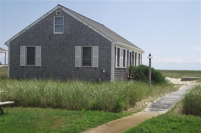 670 Shore Road, Unit 9 Truro, MA 02666 - Photo 1 of 10 Primary Photo