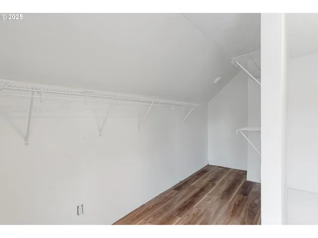 $415,000 | 562 21st Street Northeast, Salem, OR 97301