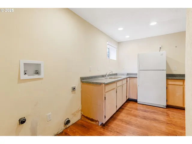 $415,000 | 562 21st Street Northeast, Salem, OR 97301