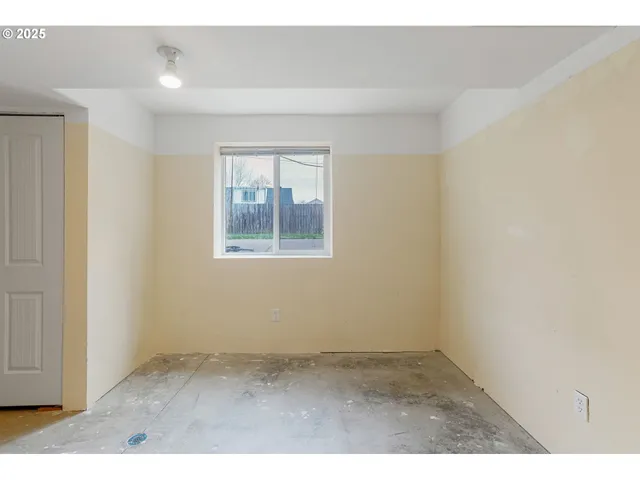 $415,000 | 562 21st Street Northeast, Salem, OR 97301