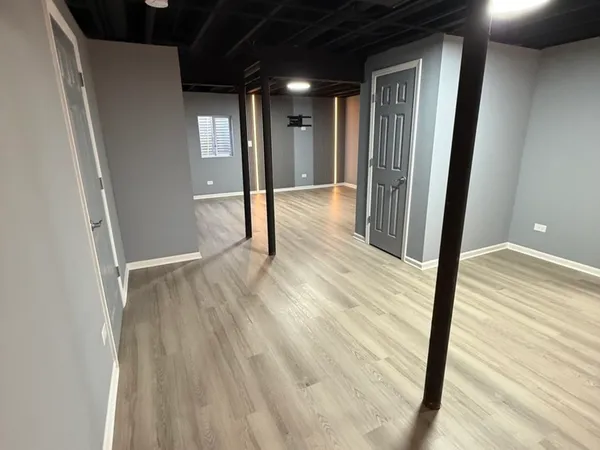 $2,400 | 286 Wolverine Drive, Oswego, IL 60543