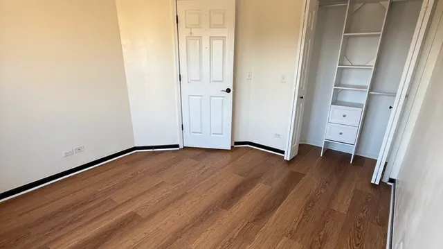 $2,550 | 286 Wolverine Drive, Oswego, IL 60543