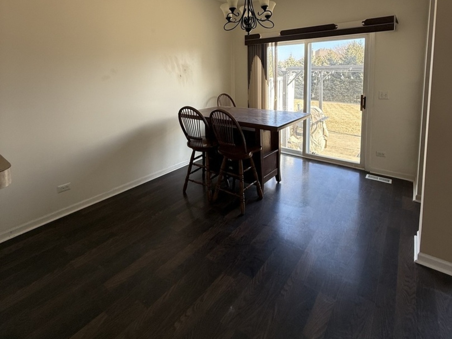 286 Wolverine Drive Oswego, IL 60543 - Photo 5 of 30