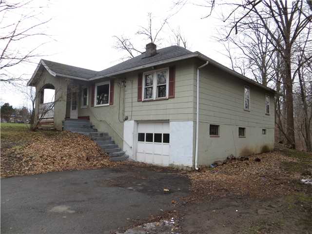 651 Kreag Road Perinton, NY 14534 - Photo 1 of 1 Exterior Front