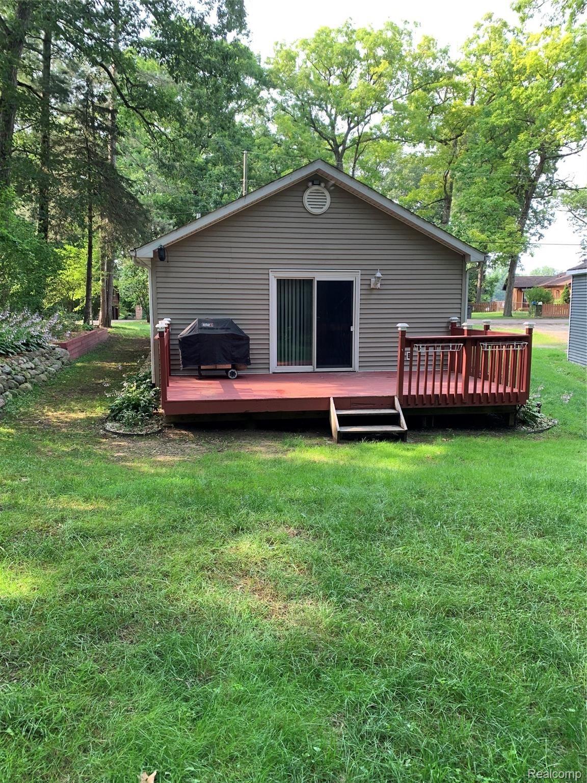 1711 Clark Lake Road Brighton, MI 48114 - Photo 6 of 28 IMG-3959.jpg