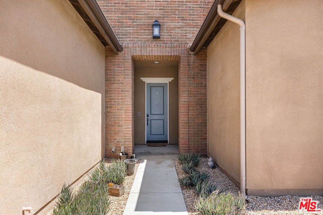 13447 Gold Medal Court Riverside, CA 92503 - Photo 4 of 75