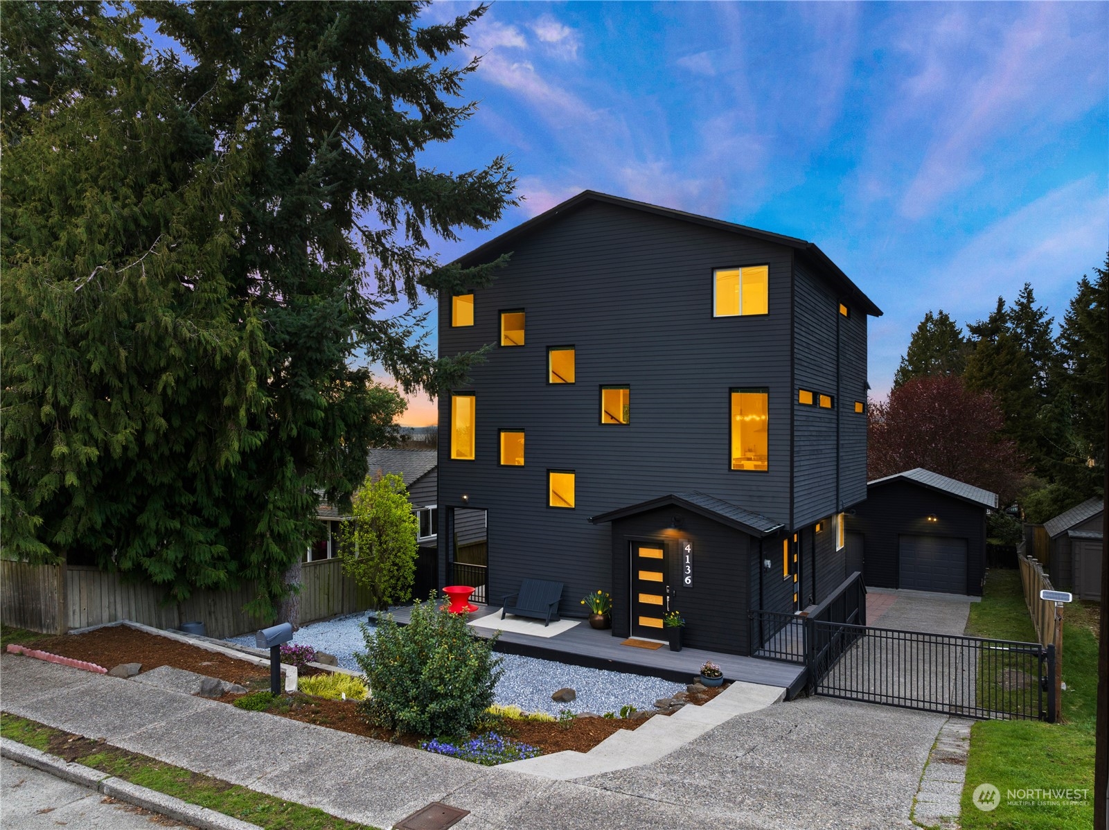 4136 Southwest Austin Street Seattle, WA 98136 - Photo 2 of 32 Gallery Image 2