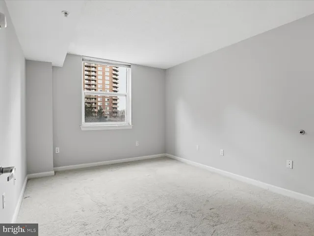 $2,900 | 880 North Pollard Street, Unit 323, Arlington, VA 22203