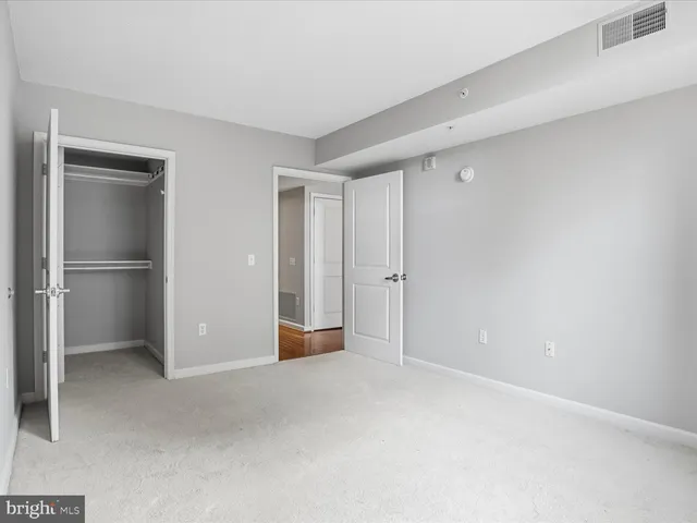 $2,900 | 880 North Pollard Street, Unit 323, Arlington, VA 22203