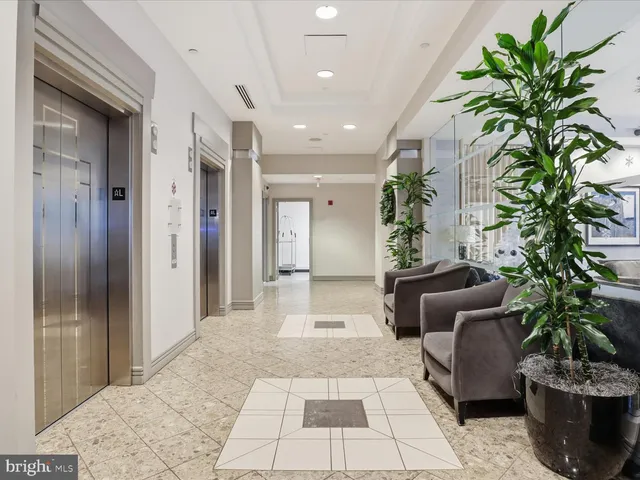 $2,900 | 880 North Pollard Street, Unit 323, Arlington, VA 22203