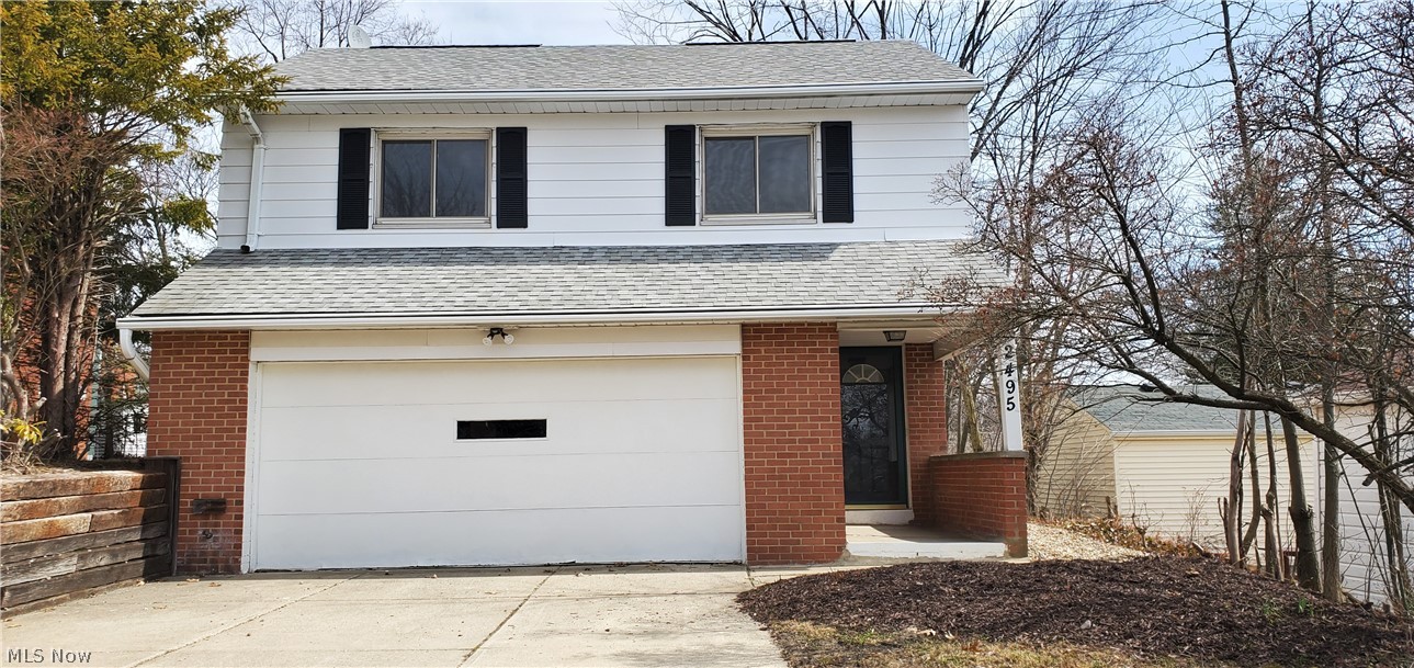 2495 Fenwick Road Cleveland, OH 44118 - Photo 1 of 32